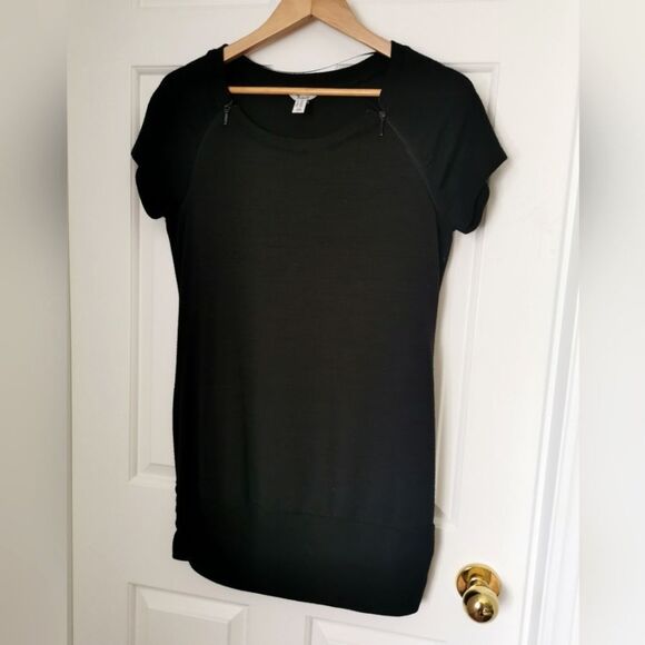 Thyme Maternity Tops - 2/$30 Thyme maternity tunic size M